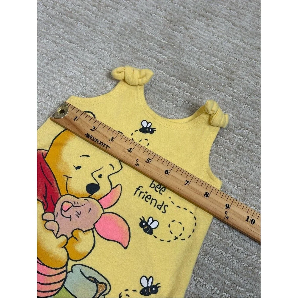 Disney Winnie the Pooh Yellow Romper Babies Newborn Size 0-3M Graphic Piglet